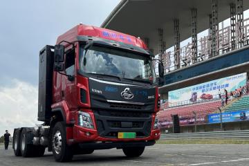 新能源賺錢神器，乘龍H5換電牽引車助力卡友高效創富